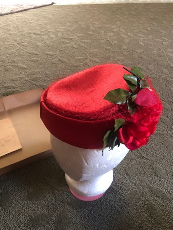 Vintage Bergman's ladies Women's Red Hat society B