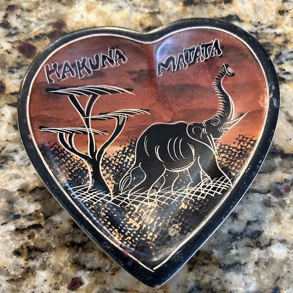 4" HEART Hakuna Matata soapstone Bowl Kenya Elephant Safari African candy dish Jewelry trinket dish decorative Masai Mara