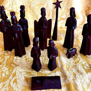 African hand carved rosewood complete NATIVITY Christmas Creche set 12 piece hand carved collectible Kenya Africa
