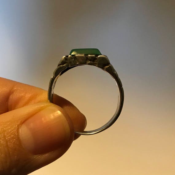 Sterling Silver Vintage Ring with Green Center - image 4