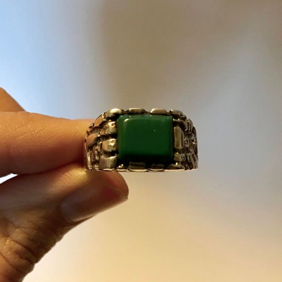Sterling Silver Vintage Ring with Green Center - image 1