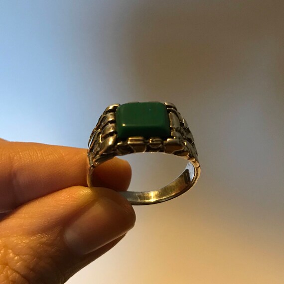 Sterling Silver Vintage Ring with Green Center - image 3