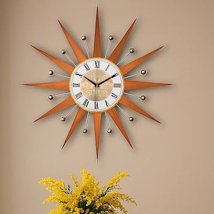 Grote moderne Starburst-wandklok uit het midden van de eeuw – retro 31-inch klok in atomaire stijl met Romeinse cijfers – vintage geïnspireerde woondecoratie