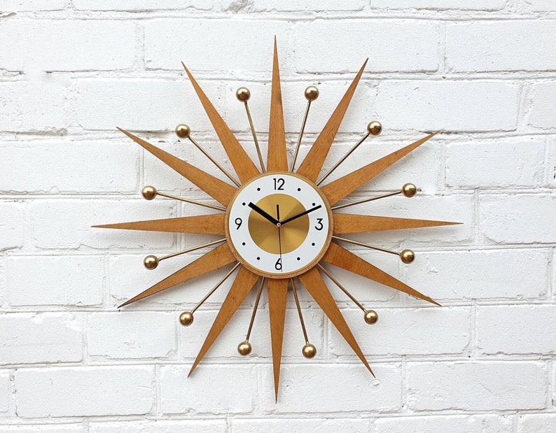 30 26 Atomic wall clock Starburst Clock George Nelson style 1970s Handmade sunburst Brass Gold Large clock vintage modern Industrial clock Beige