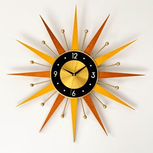 Handgefertigte Starburst Wanduhr: Mid Century Modern Atomic Art