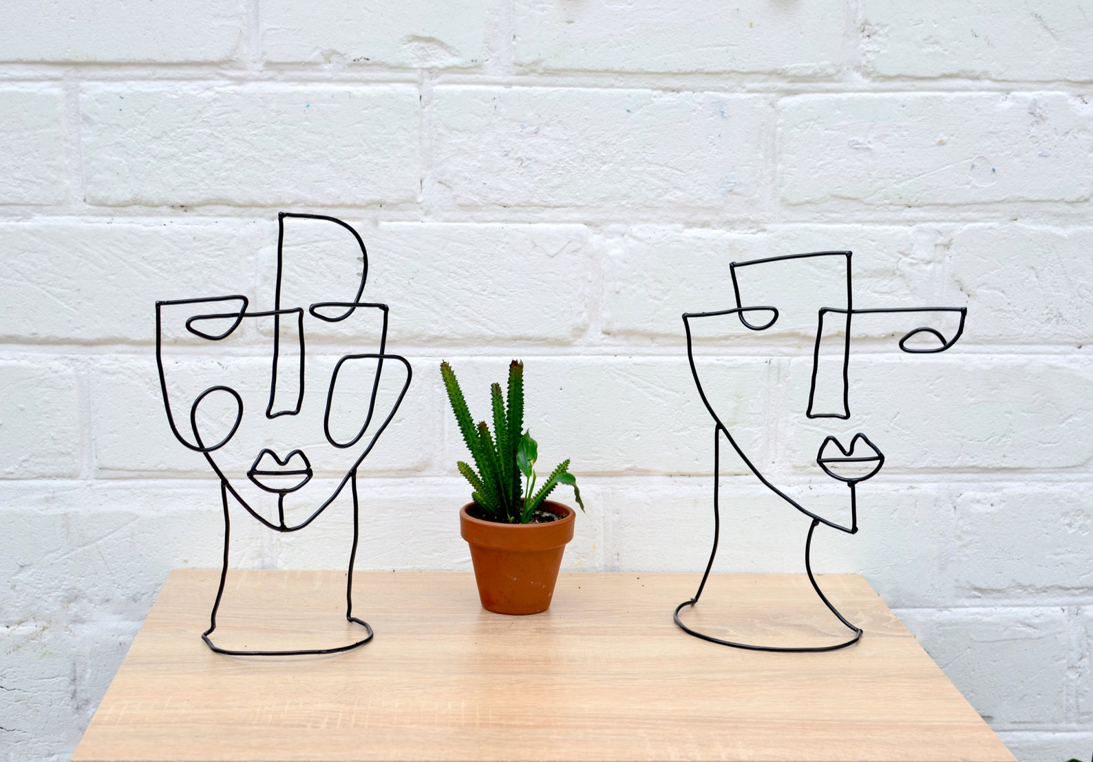 12 Abstract Face Wire Sculpture Geometric Art Wire Art - Etsy UK