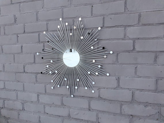 29 Silver Glamorous Sunburst Mirror With Small Mirrors Hong Kong 29 Silver Glamorous Sunburst Mirror, Sun Mirror Wall Decor Silver