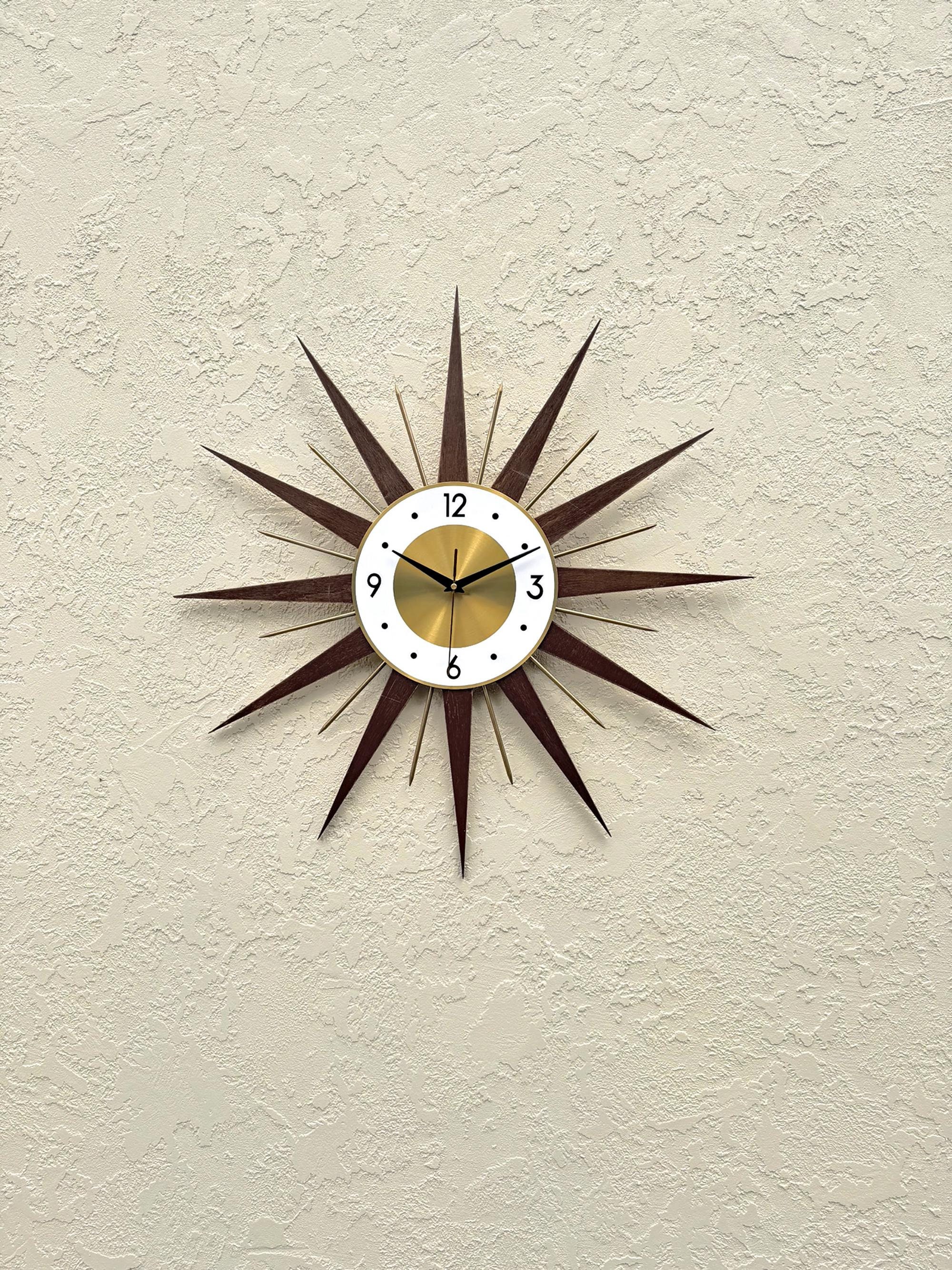 Sunburst Clock by George Nelson for Herman Miller - WYETH