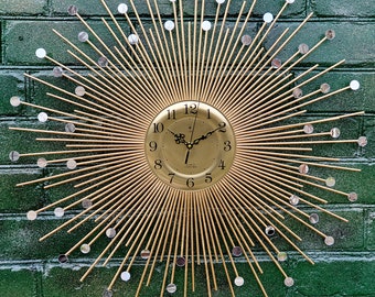 24"27 » Horloge Sunburst en or avec petits miroirs Horloge murale moderne Horloge murale en bois pépinière d’art mural en bois Art scandinave Art populaire du Sud