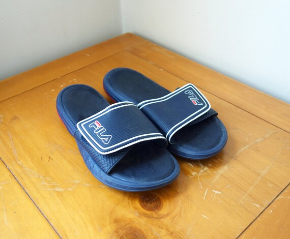 Vintage 90s FILA Slides Size 9 or 11 Mens 90s Clothing 90s Shoes 90s Sandals 90s Hip Hop Clothing 90s Streetwear Shoes Vintage 90s FILA Slides Size 9 or 11 Mens 90s Clothing 90s Shoes 90s Sandals 90s Hip Hop Clothing 90s Streetwear Shoes