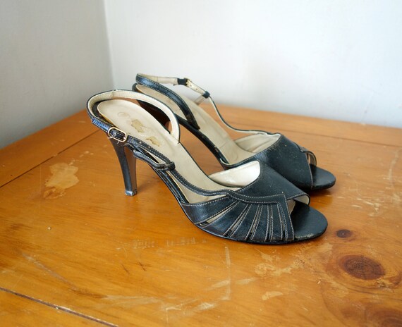 Size 9 // 50s Black Leather Peep-Toe Slingback Pum