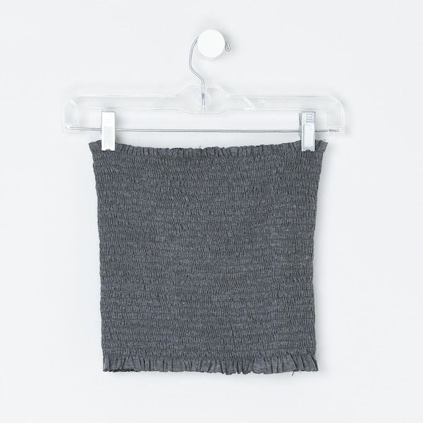Vintage Y2k Dark Grey Smocked Tube Top - "tres bien" - 2000s clothing, party, crop top, strapless - Women's XS/S