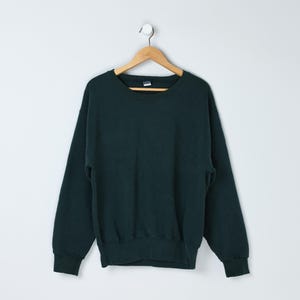 Vintage 90s Dark Green Mid-Heavyweight Sweatshirt - nineties, basics, made in usa, forest green, crew neck, pullover - Men&#39;s M, oversize fit