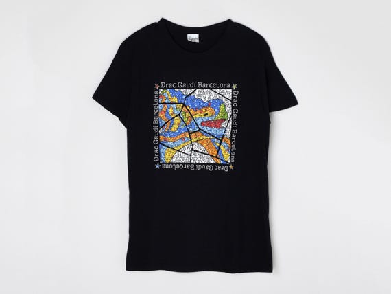 ヴィンテージ Y2K ドラキュラ ガウディ バルセロナ Tシャツ - 黒、2000