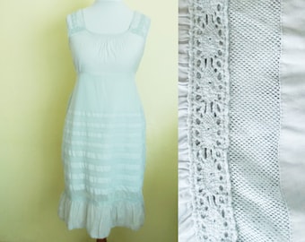 Vintage womens dress Lace dress Cotton dress Gray dress Gray lace dress Feminine dress Bohemian dress Boho dress Summer dress Sun dress M