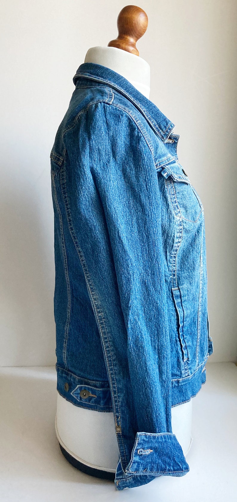 Vintage Denim Jacket, Womens denim jacket, Jean jacket, Blue denim jacket, Classic denim jacket, Cotton denim jacket, Basic denim jacket, S image 4