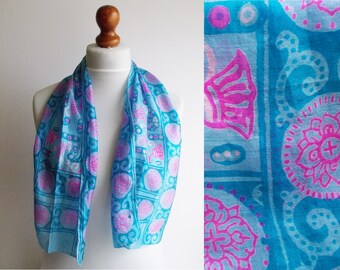 Vintage blå halsduk, blå och rosa halsduk, ljus halsduk, färgglad halsduk, mönstrad halsduk, blommig halsduk, present till henne