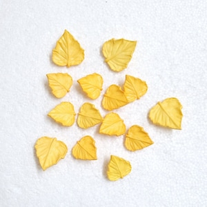 JHB Autumn Leaf Buttons 20mm 25mm Shank JHB International Novelty Fall Yellow Tree Leaves Sewing Knitting Art Craft Home Decor Embellishment