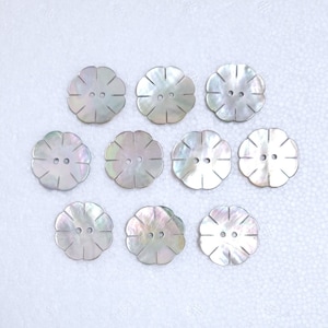 Etched Flower Shell Buttons 22mm or 24mm 2 Hole Iridescent Natural Akoya 5 10 25 50 Pack Fashion Sewing Knitting Shirt Craft Embellishments