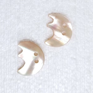 Crescent Moon Abalone Shell Button 18 mm 2-Loch Neuheit Mann im Mond Mode Nähen Stricken irisierendes Shirt Art Craft Kostüm Verschönerungen