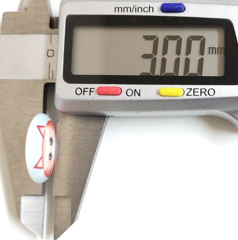 JHB Orange Cat Button 18mm Plastic Shank Ginger Kitten Head Sewing