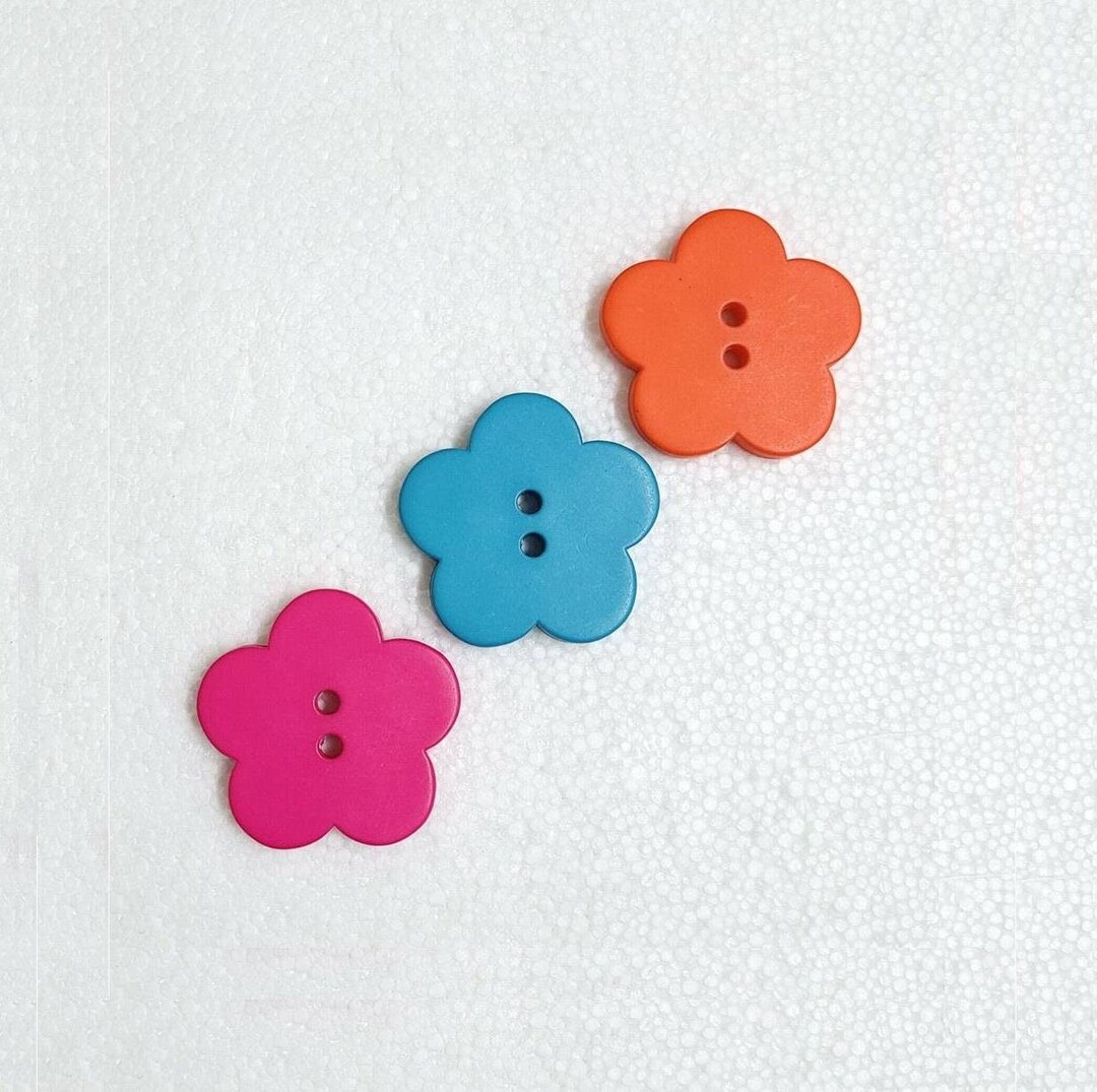 JHB Daisy Flower Button 36mm 2 Hole Novelty Fuchsia Orange or Etsy