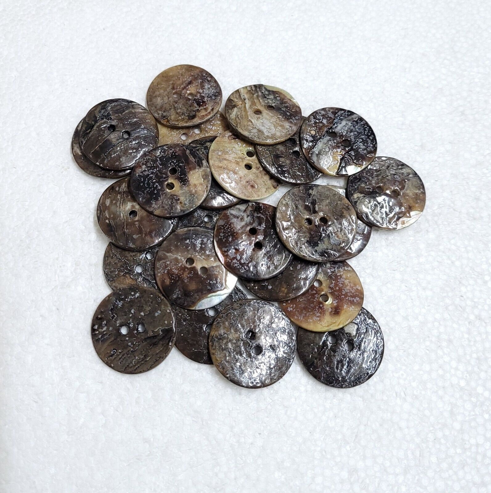 Smoke Grey Shell Buttons Etched Pinwheel Motif 12mm 15mm 18mm 20mm 23mm ...