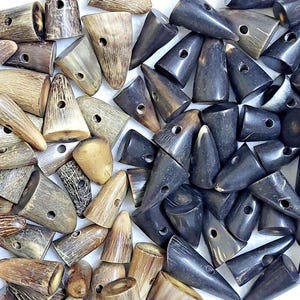 Echter Hornzahn Knebelknöpfe 30-50 mm ganze Spitze 1 Loch dunkel oder hell Dufflecoat Strickjacke Nähen LRP Kostüm Handwerk Verschönerung