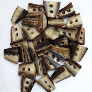 Buffalo Horn Toggle Buttons 26mm 2 Hole 1