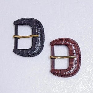 モック スネークスキン ベルト バックル 30 mm 1.2 インチ 金属ピン付き ブラックまたはブラウン プラスチック フェイクレザー エフェクト バッグ ニットウェア 縫製 コスプレ コスチューム ファスナー