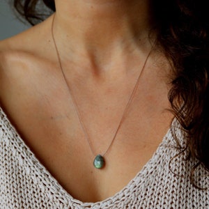 Collier en soie avec pendentif labradorite, collier en soie avec pierre, collier choker en cristal, collier en pierre de naissance, cadeau personnalisé image 1