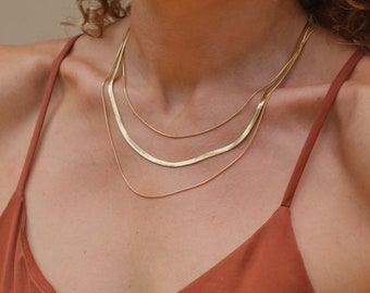 Dreilagiges Halsketten Set  Schmuckset mit  Schlangenketten Minimalistisches Geschenk für Sie