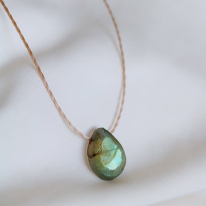 Collier en soie avec pendentif labradorite, collier en soie avec pierre, collier choker en cristal, collier en pierre de naissance, cadeau personnalisé image 4