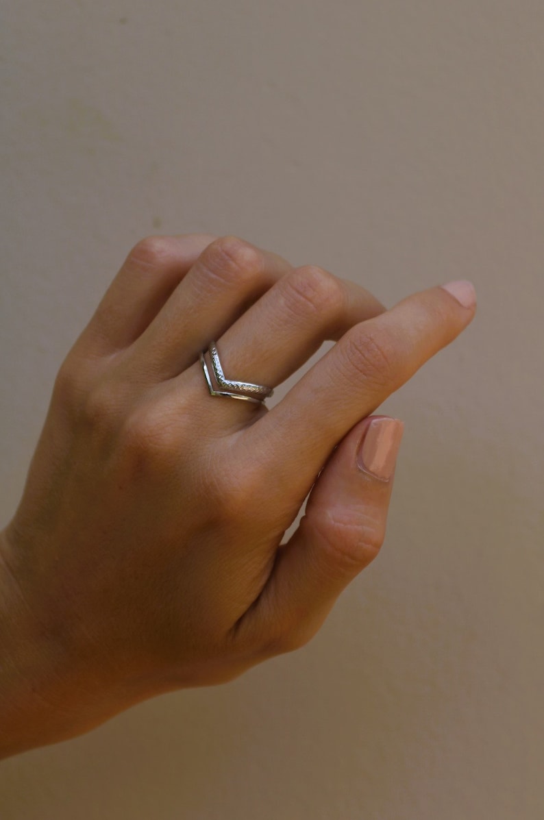 Größenverstellbarer Ring, Ring mit Spitze Bild 6