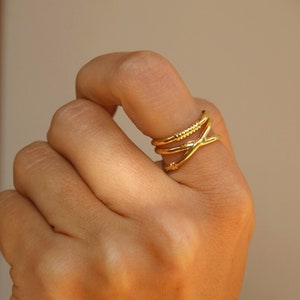 Multi-row gold ring made of 18k stainless steel