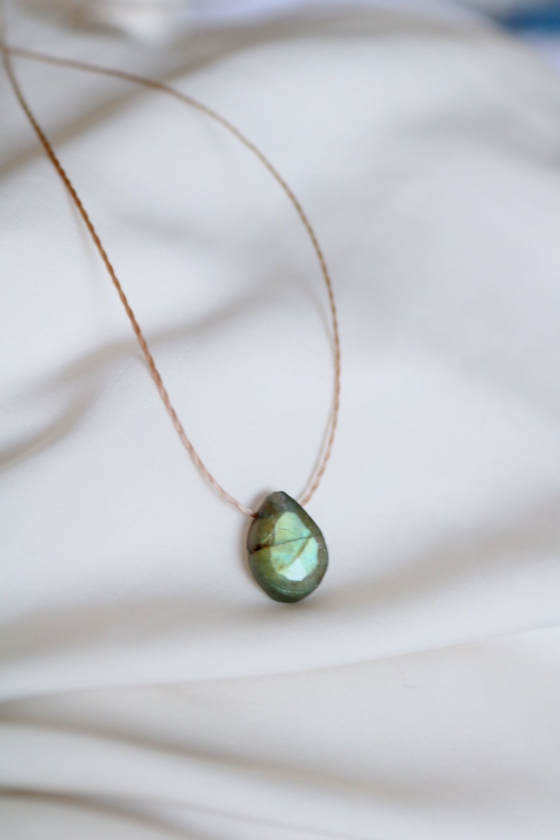 Collier en soie avec pendentif labradorite, collier en soie avec pierre, collier choker en cristal, collier en pierre de naissance, cadeau personnalisé image 3