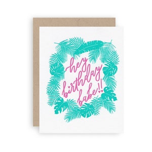 Aniversário, querida - cartão de felicitações tipográfico