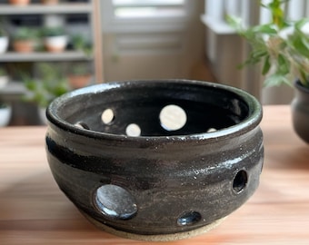 Maceta de cerámica hecha a mano para orquídeas de 11,4 cm (4,5 pulgadas) con orificios de drenaje.