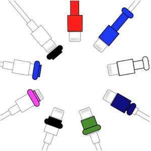 Puede incluir: Ocho cables de carga para iPhone de diferentes colores con puntas de diferentes colores. Las puntas son negras, azules, verdes, rosas, rojas y blancas.