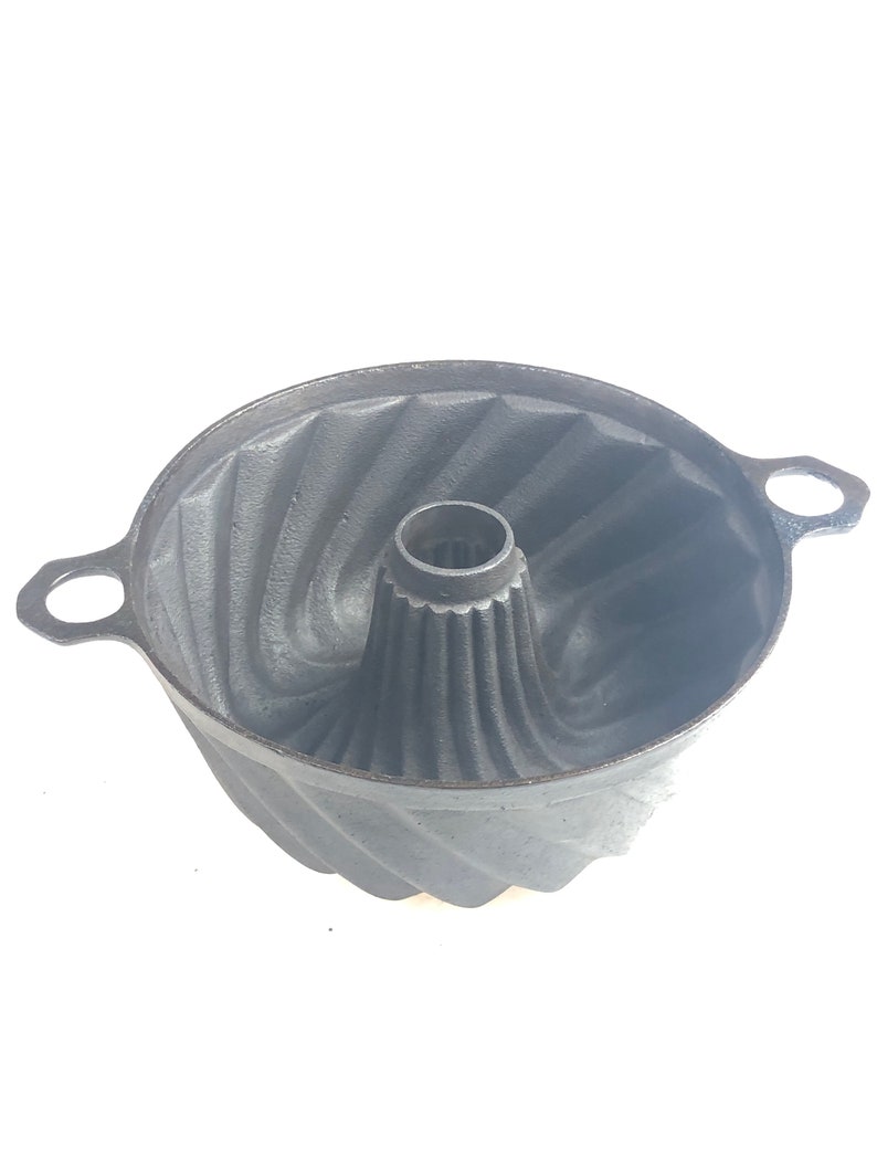 Antique German Unmarked Ornate Small Cast Iron Bundt Pan Etsy