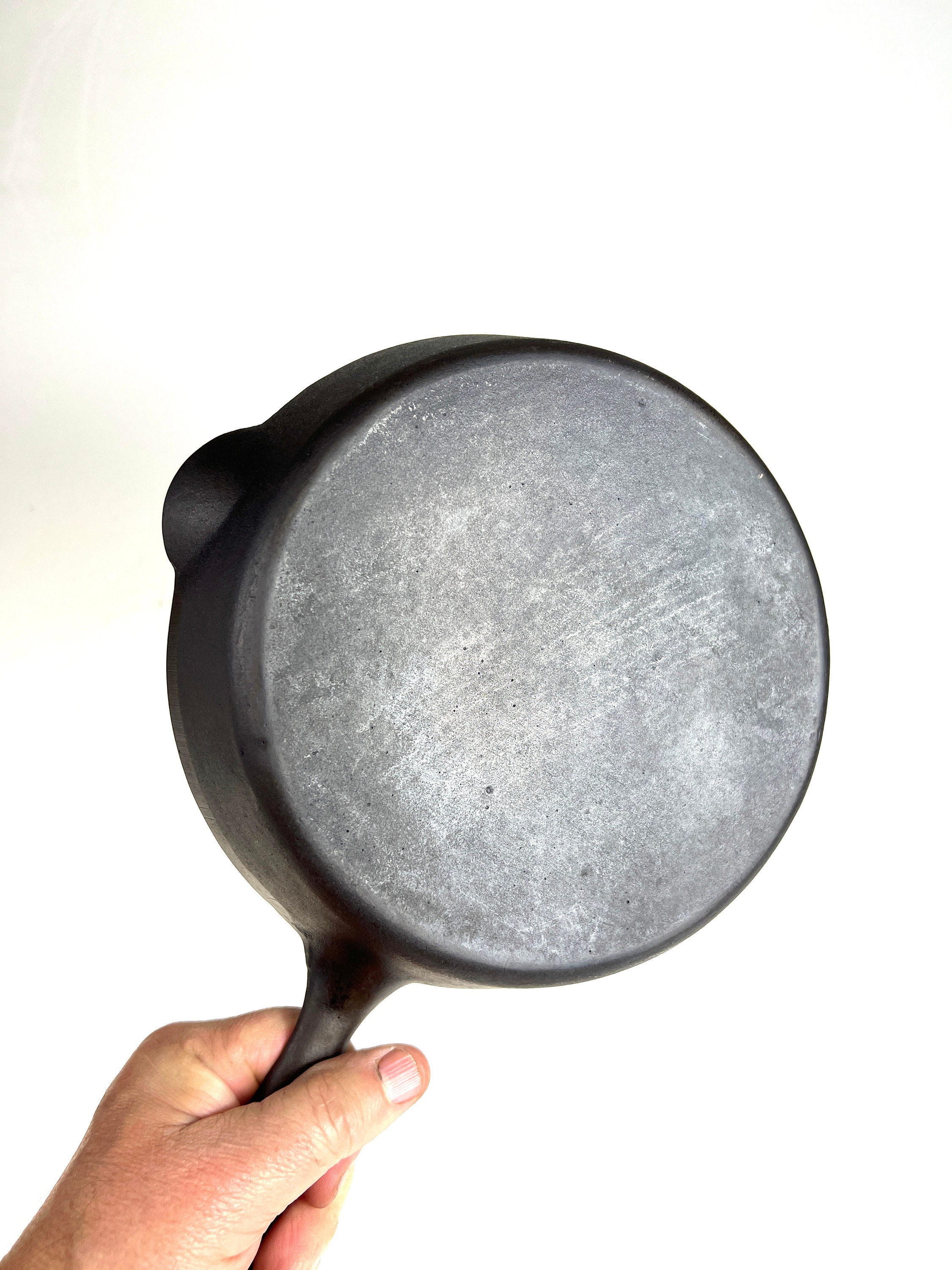 Vintage Cast Iron Skillet Unknown Smooth Bottom #3 restoration needed