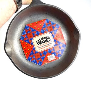Vintage NEW Old Stock (NOS) #5 Cast Iron Wagner Ware 8 Inch Skillet Made in USA