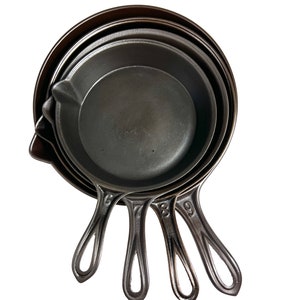 Matching set of 2 Antique Gatemarked Fancy Handle #8, #9 Left Pour Inside Heat Ring Cast Iron Skillets