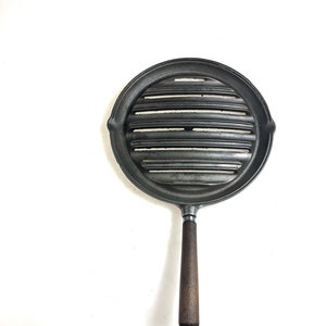 VERY HARD to Find WAGNER Wood Handle Grill Grate Broiler Rack June 18 1901 Patent Date