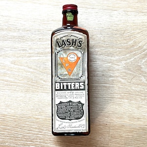 Vintage Lash’s Natural Tonic Laxative Bitters Bottle – 1 Pint 6 Fl. Oz – Original Cap – Early 1900s