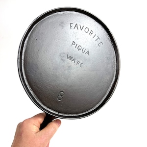 NICE!! Hard to Find Antique Favorite Piqua Ware #8 Early Block Logo Griddle - circa 1916 - 1934