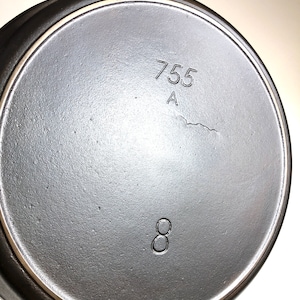 Vintage HTF NICE GRISWOLD #8 755A Unmarked Heat Ring Cast Iron Skillet