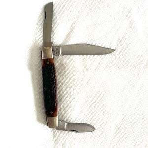 1980-1981 NEW Old Stock (NOS) Schrade I-XL Wostenholm Sheffield England M2049 Pocket Knife - Free Shipping