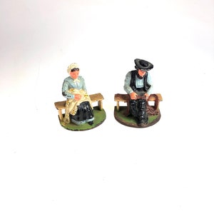 Vintage Wilton Amish Couple Man Woman Cast Iron Bookends
