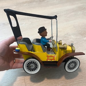 NICE! 1961 Original Working Hubley Official Mr Magoo Car Tin Toy - HARD to Find!